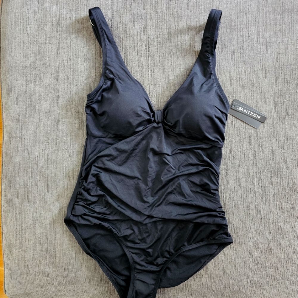 Jantzen Women's Black Solids Surplice One Piece Swimsuit size 10